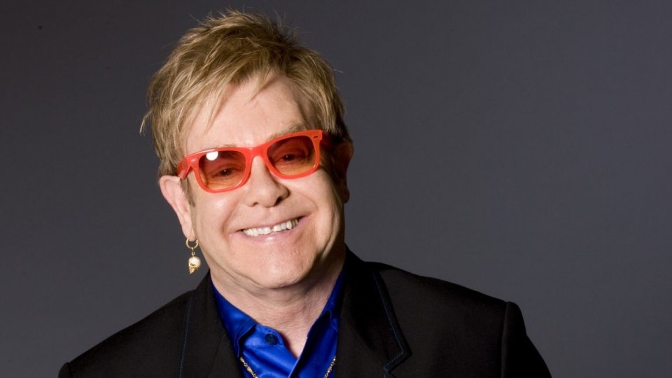 DOCUMENTAR: Artistul britanic Elton John împlinește 70 de ani