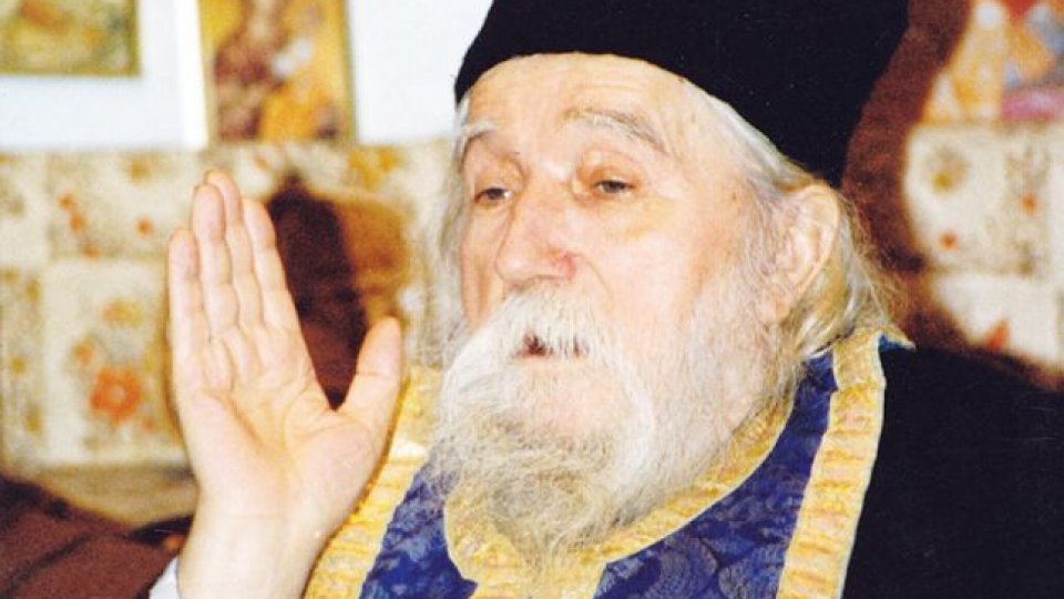 PORTRET: Părintele Arhimandrit Cleopa – unul dintre cei mai importanţi duhovnici români