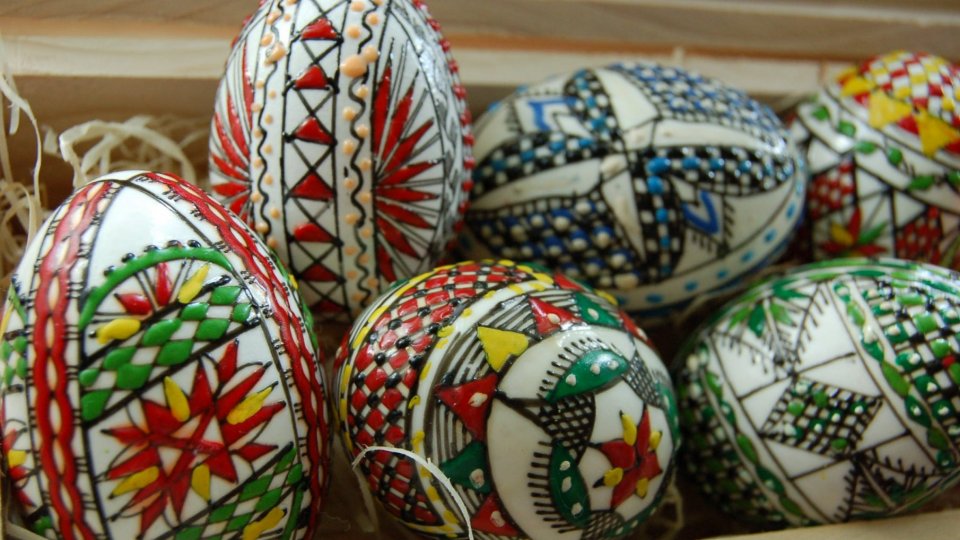 SĂRBĂTORI ȘI TRADIȚII POPULARE: Ouăle de Paști