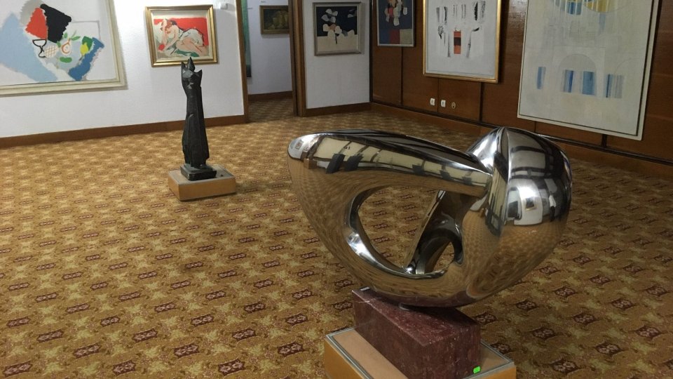 În preajma ansamblului monumental Brâncuși de la Târgu Jiu, un muzeu de artă valoros