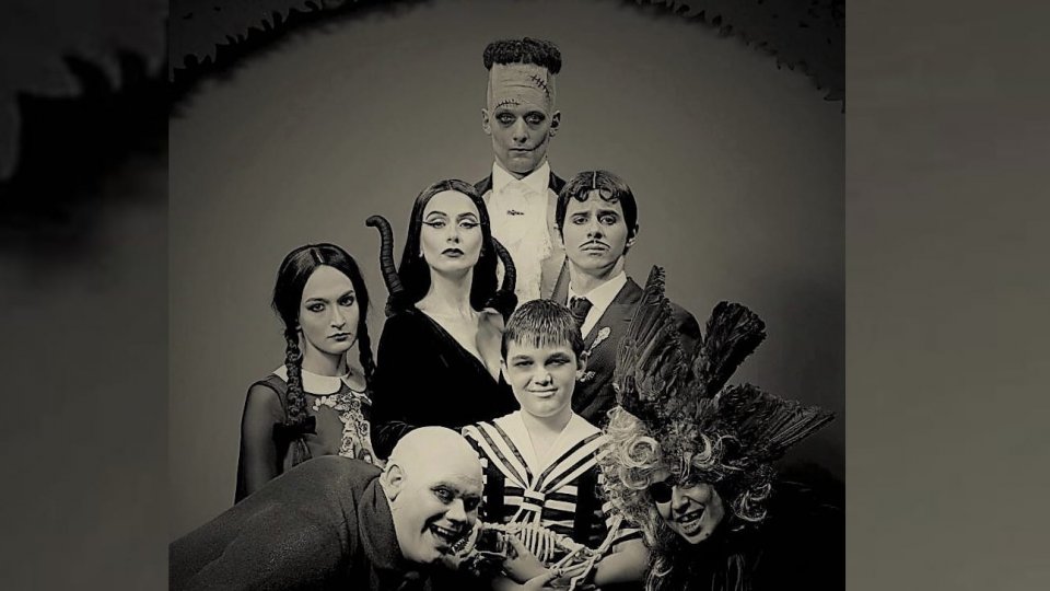 Musicalul "Familia Addams"  deschide noua stagiune a Teatrului Excelsior din Bucureşti. Interviu cu Răzvan Mazilu