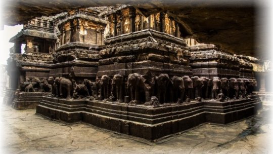 Maeștrii constructori ai antichității (IIIa)   Complexele Ellora și Ajanta din Maharashtra, India