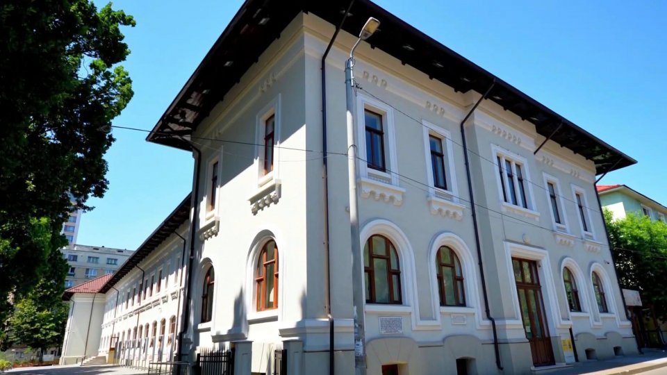 La pas prin Muzeul Literaturii din Iași 