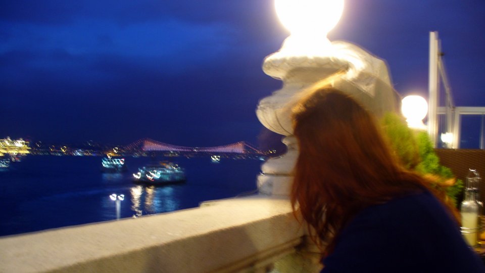Gabriela Vasilescu, realizator al emisiunii de călătorii “Bilet de îmbarcare”: „Mi-ar plăcea să trăiesc la Istanbul, e un loc învăluit într-o magie unică”