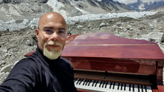 Născut în România cu un pianist de Guiness Book: Thurzo Zoltan sâmbătă, 26 noiembrie 2022, de la ora 16.00
