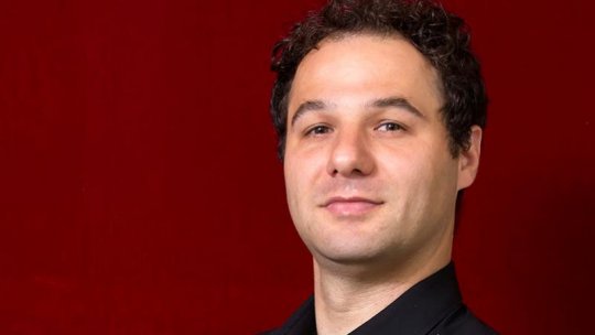 Soundcheck: Tenorul Andrei Fermeșanu este noul manager interimar al Operei Naționale Române din Iași