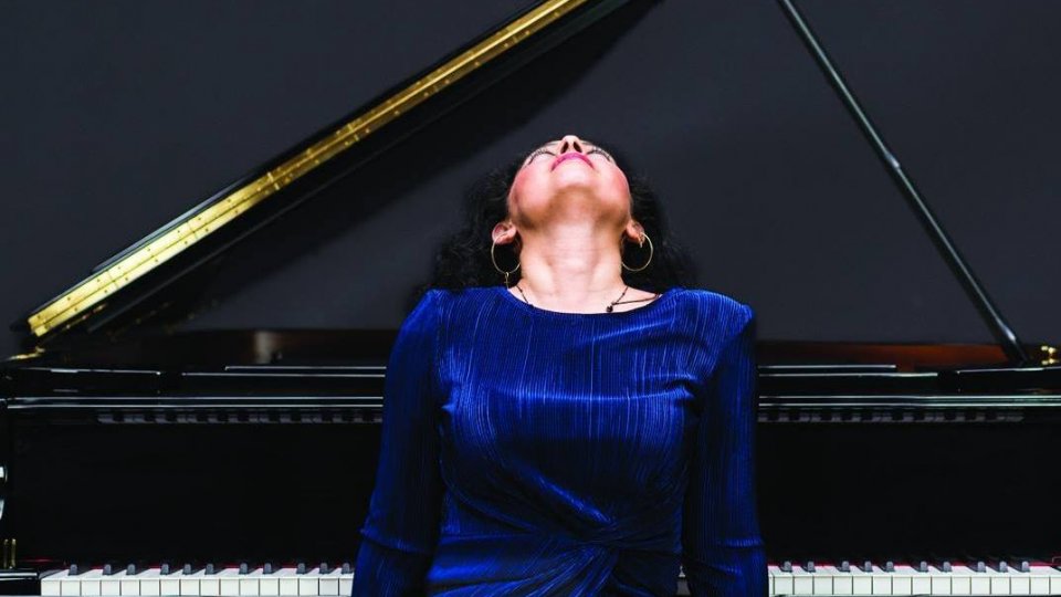 Pianista de jazz Ramona Horvath în concert de  Ziua Națională a Franței 2022 la Sunset Sunside din Paris