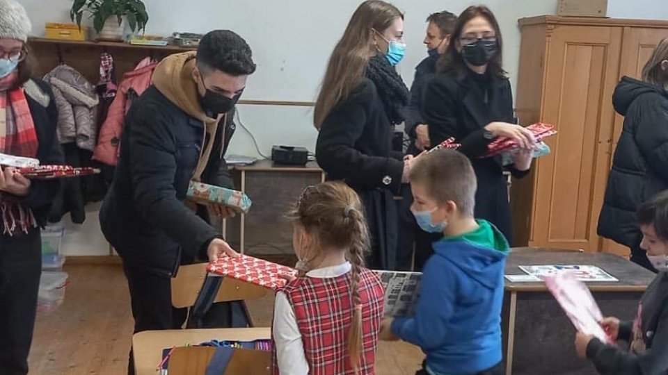 “O carte în dar", o campanie a elevilor din județul Alba