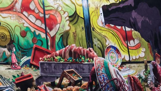 O scenă din filmul de animație "Spirited Away" este reprodusă într-o tapiserie de dimensiuni considerabile