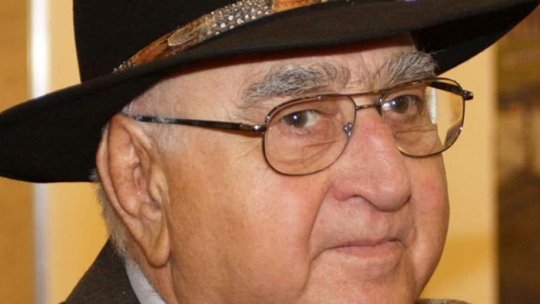Scriitorul și omul de teatru Dinu Săraru împlineşte, astăzi, 91 de ani