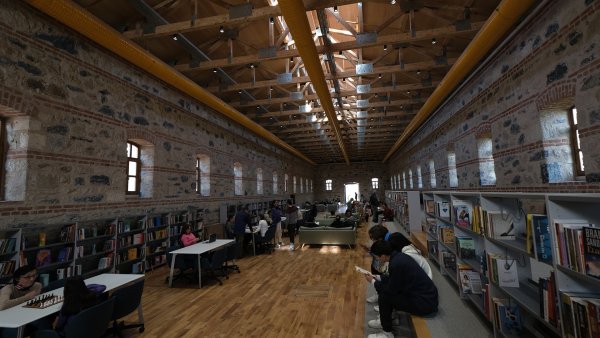 S-a deschis cea mai mare bibliotecă din Istanbul