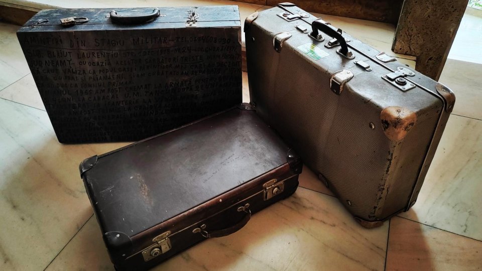 „Viața într-o valiză”: Românii se alătură Campaniei Radio România Cultural