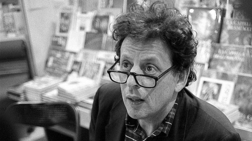 Compozitorul Philip Glass, maestrul ”minimalismului”, la 86 de ani împliniți astăzi, descris de șapte muzicieni de top!