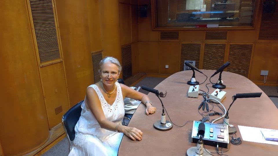 Provenită dintr-o familie ilustră protagonista emisiunii Cult Top de duminica, 8 octombrie, de la ora 14,30, este o personalitate complexă și fascinantă prin valoarea pe care a imprimat-o atât mediului muzical, cât și universului plastic