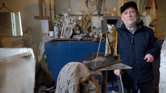 Unul dintre cei mai valoroși și profunzi artiști vizuali români – pictorul și sculptorul Ion Iancuț este invitatul lui Sebastian Crăciun, în cadrul emisiunii Cult Top, de duminica 15 octombrie, de la ora 14,30
