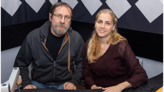 „București, cu puțină eleganță”. Andrei Pandele în dialog cu Dan Perjovschi