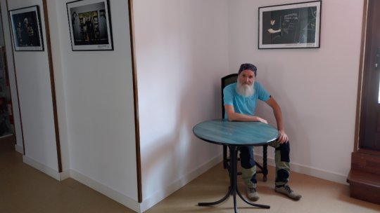 Cult Top - invitat, actorul și artistul fotograf Jeno Major