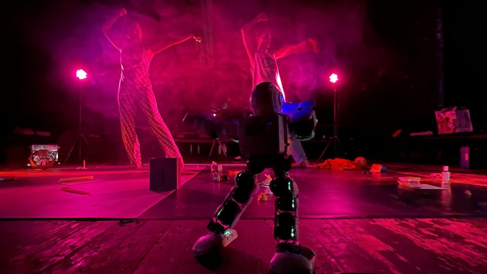 Performance CELULAR, București și Iași