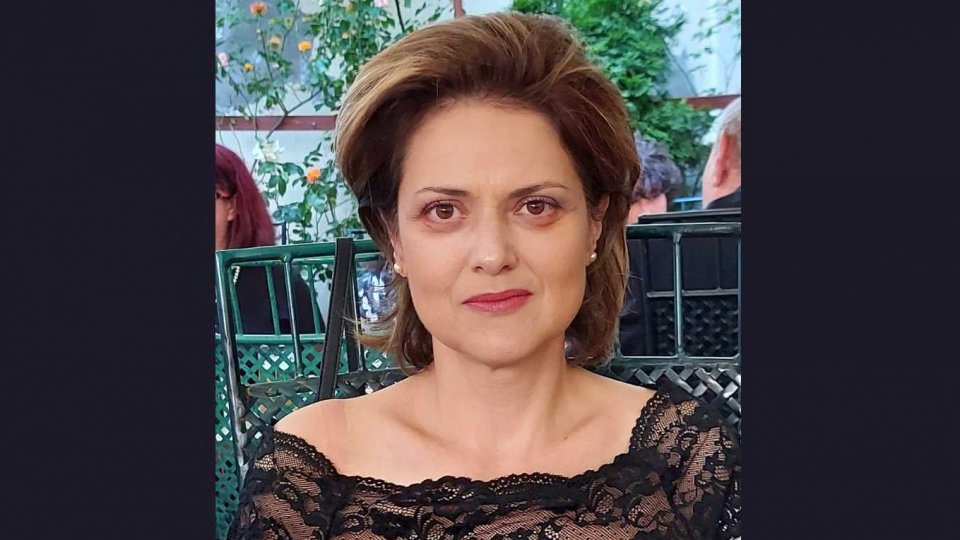 Născut în România: Steluța Călin Boroghină -  există un colecționism românesc de artă extrem-orientală, așa cum există și un japonism românesc