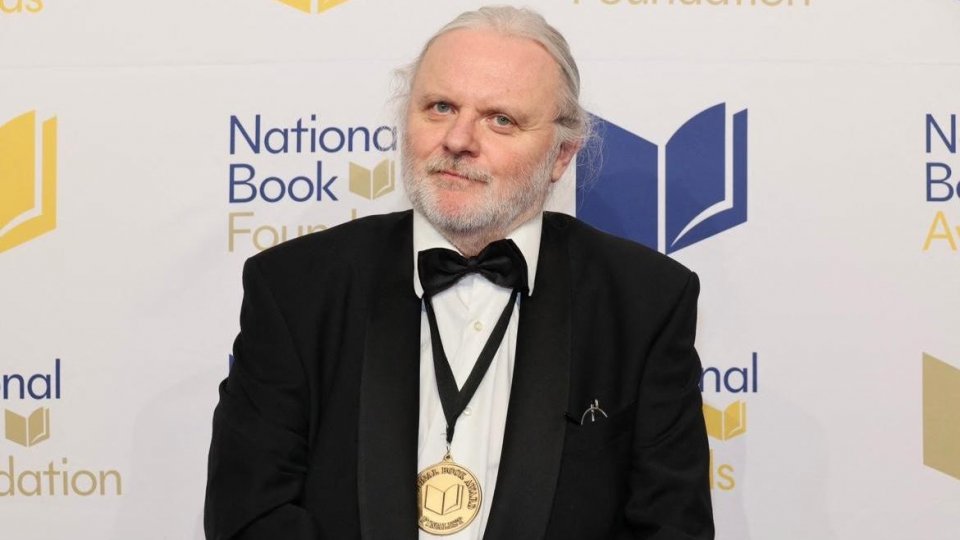 Premiul Nobel pentru Literatură din 2023 a fost acordat scriitorului norvegian Jon Fosse, "pentru piesele și proza sa inovatoare care dau glas celor nespuse"