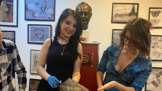 “Limit | less” la Excelsior, până pe 15 octombrie – expoziţie colectivă cu lucrări semnate de copii şi adolescenţi