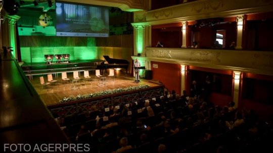 Conflictul de muncă la Filarmonica de Stat din Sibiu, provocat de nesemnarea contractului colectiv de muncă, continuă | PODCAST