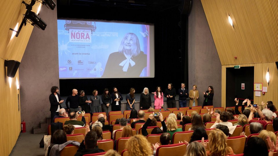 Portretul scriitoarei interzise pentru „erotism morbid”, pe marile ecrane din România: "De ce mă cheamă Nora, când cerul meu e senin", rulează acum în cinematografe