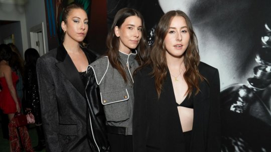 „Orașul ascultă HAIM”