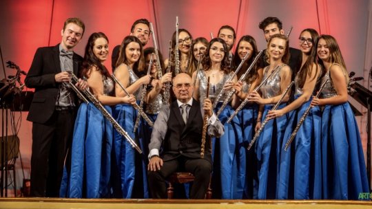 Muzică, dans şi (de)mascări artistice în deschiderea Festivalului MERIDIAN