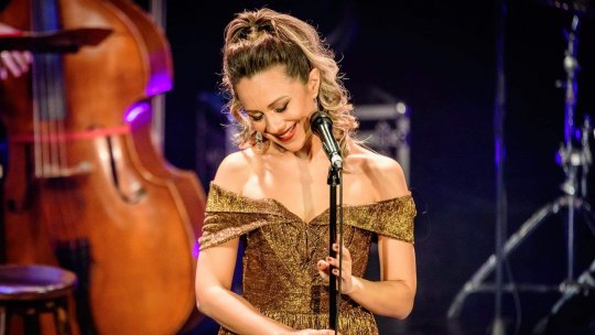 Viorica Pintilie invită publicul la concertul „The Magic of Christmas” pe 11 decembrie 2023, la Teatrul Apollo111