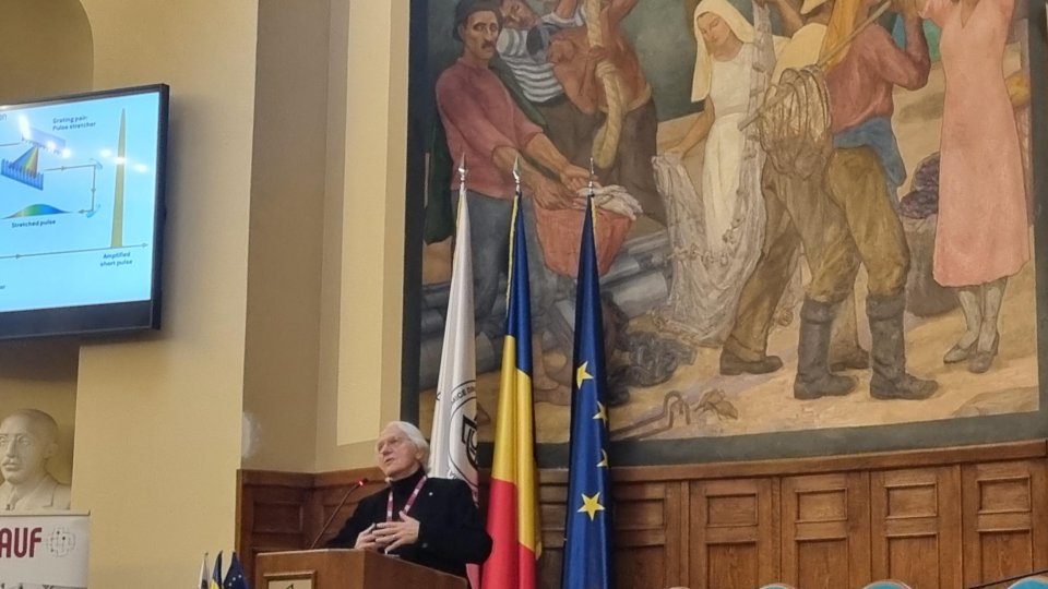 Profesori si studenți din România și Franța s-au întâlnit în cadrul unui eveniment dedicat cercetării științifice francofone