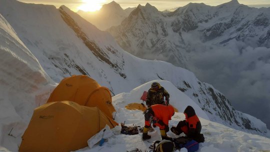 Texte și pretexte - Alpinismul, un mod de viaţă. Invitaţi: alpiniştii Maria Dănilă şi Radu Stoian