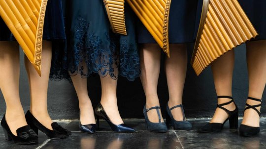 Ilustrată din Amsterdam - Project 4 cântă colinde românești | PODCAST