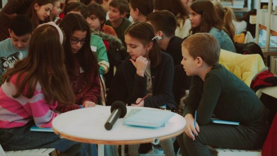 Orașul Vorbește cu Klara Boboc, Fanbook: "Îi învățăm pe copii să gândească critic pentru a reduce analfabetismul funcțional"