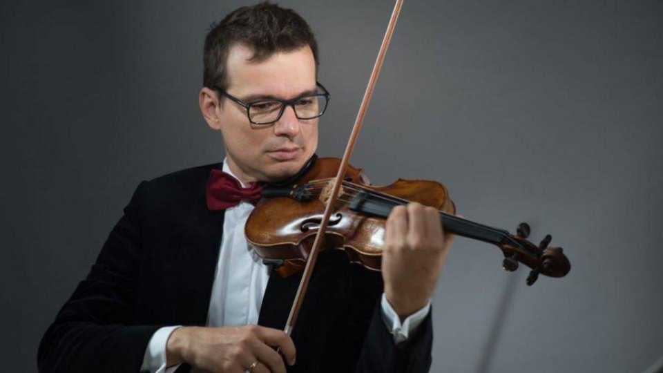 Violonistul Alexandru Tomescu invită publicul la concertul "Viața într-o valiză" din 25 februarie, la Sala Radio