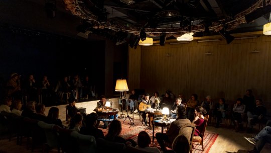 Lecturi Șoptite, un performance de muzică și poezie de Ziua Națională a Lecturii