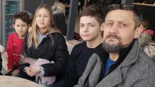 Viața într-o valiză • Vasil Yeremia, frizer din Odesa: "E trist...(te simți) ca un copac fără rădăcini"