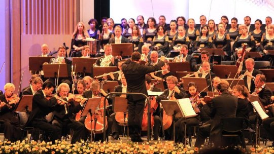 Vineta Sareika-Völkner este prima femeie concertmaestru din istoria Orchestrei Filarmonice din Berlin