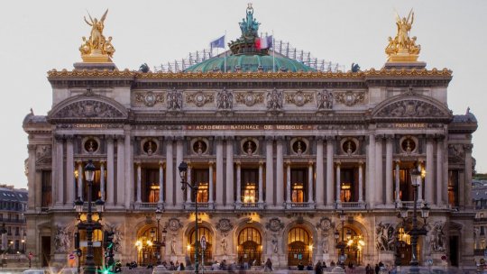 Începând cu luna aprilie, Palais Garnier va intra în renovări ale fațadei