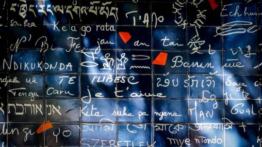 Călător de weekend: ”Zidul iubirii” din Paris