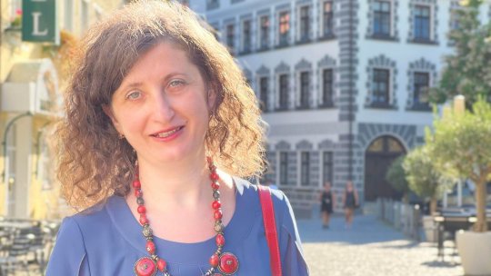 Invitata emisiunii „Vorba de cultură” este scriitoarea LILIANA COROBCA