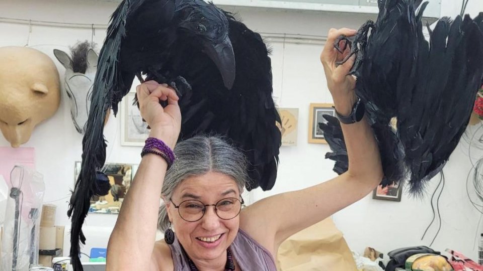 Lucrul în echipă: Interviu cu sculptorița Cora Giodâc Postelnicu