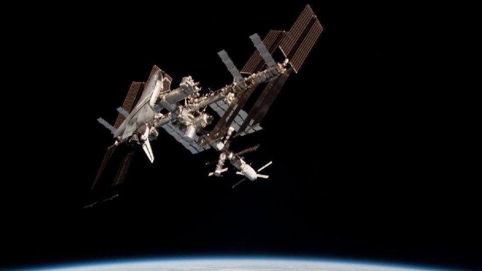 Buletin cosmic: NASA alocă 180 de milioane de dolari pentru un vehicul de de-orbitare a Stației Spațiale Internaționale