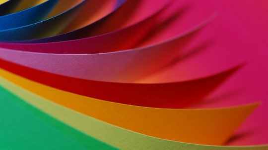 Timpul prezent - Cui îi e frică de diversitate? Cultele religioase cer modificări la legile educaţiei