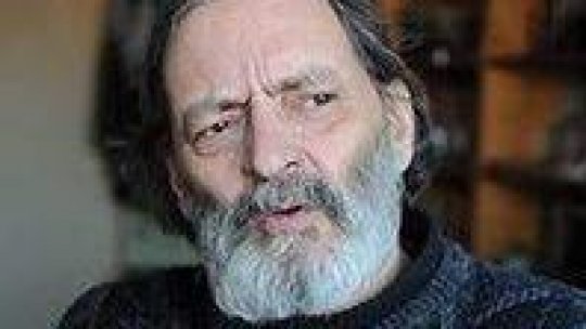 Uniunea Artiștilor Plastici din România anunță cu regret trecerea în neființă a artistului Vladimir Cioroiu, membru al Filialei de Arte Decorative din București