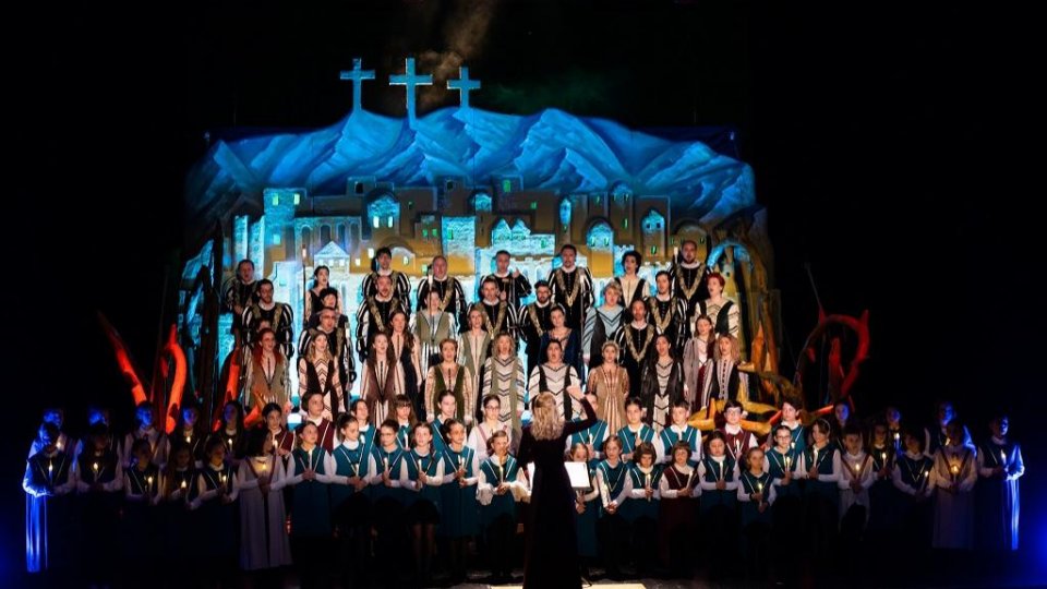 Corul Madrigal, în 8 orașe cu spectacolul  „Săptămâna Patimilor”