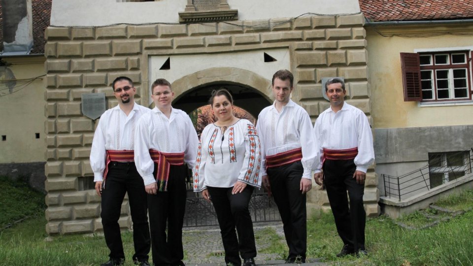 „Cânt despre Lumina Învierii”, în Săptămâna Mare,  cu Cvintetul vocal ANATOLY