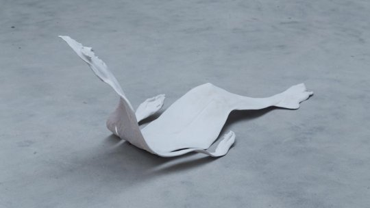 Orașul vorbește cu sculptorul Bogdan Rața: „Tot ce este în jurul nostru, dacă vrem să privim contemplativ, e o sculptură”