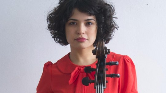 Ana Carla Maza aduce culorile Americii Latine la frontiera dintre jazz și muzica clasică. Premieră în România