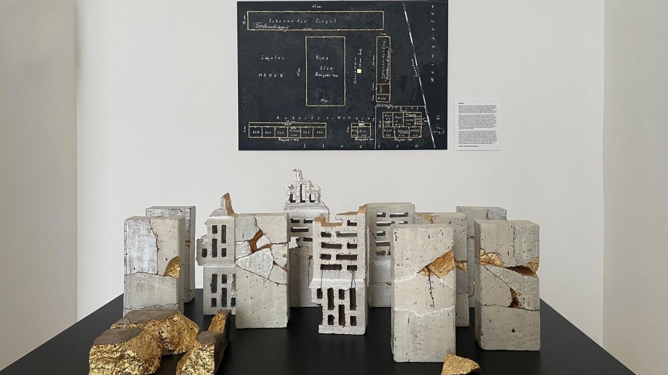 Dimensiunea științifică a artei: Renée Renard -  faBRIQUE povestea fabricii de cărămidă, povestea unei vieți